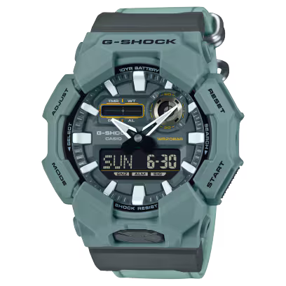 G-SHOCK GA-010CE-2ADR Analog-Digital Watch