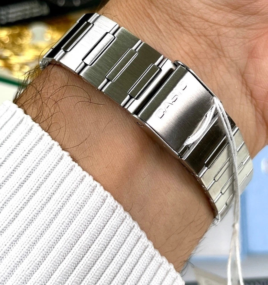 Casio MTP-B185D-7AV Men's Analog Watch – White Dial Stainless Steel Bracelet