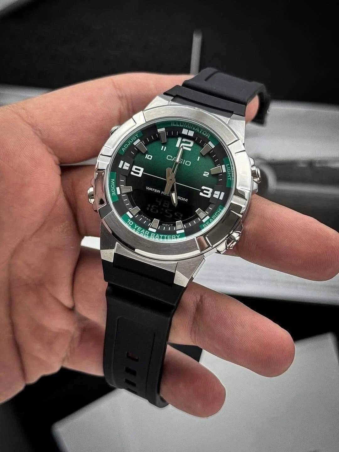 Casio AMW-870A-3AVDF Men's Analog-Digital Stainless Steel Green Dial Watch